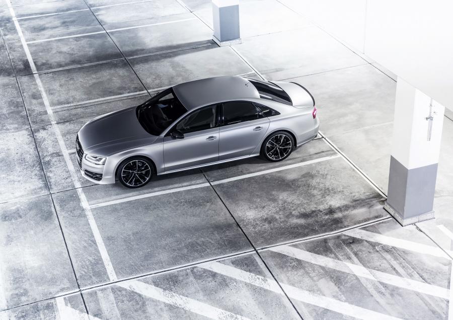  Audi S8 Plus (D4) 2015 года  (WW) (фото 19 из 47)